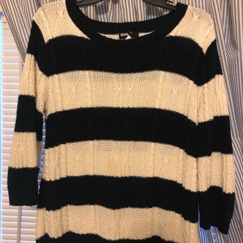 BDG sweater